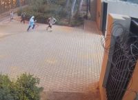 Φωτιά στη Βαρυμπόμπη: Καρέ καρέ η μάχη με τις φλόγες στο Tatoi Club