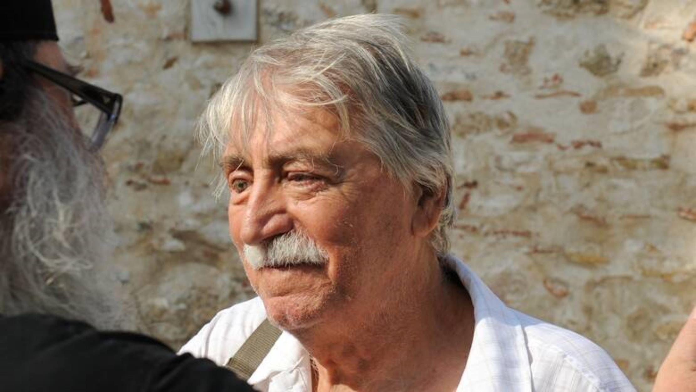 Ανέστης Βλάχος: Θλίψη στην κηδεία του