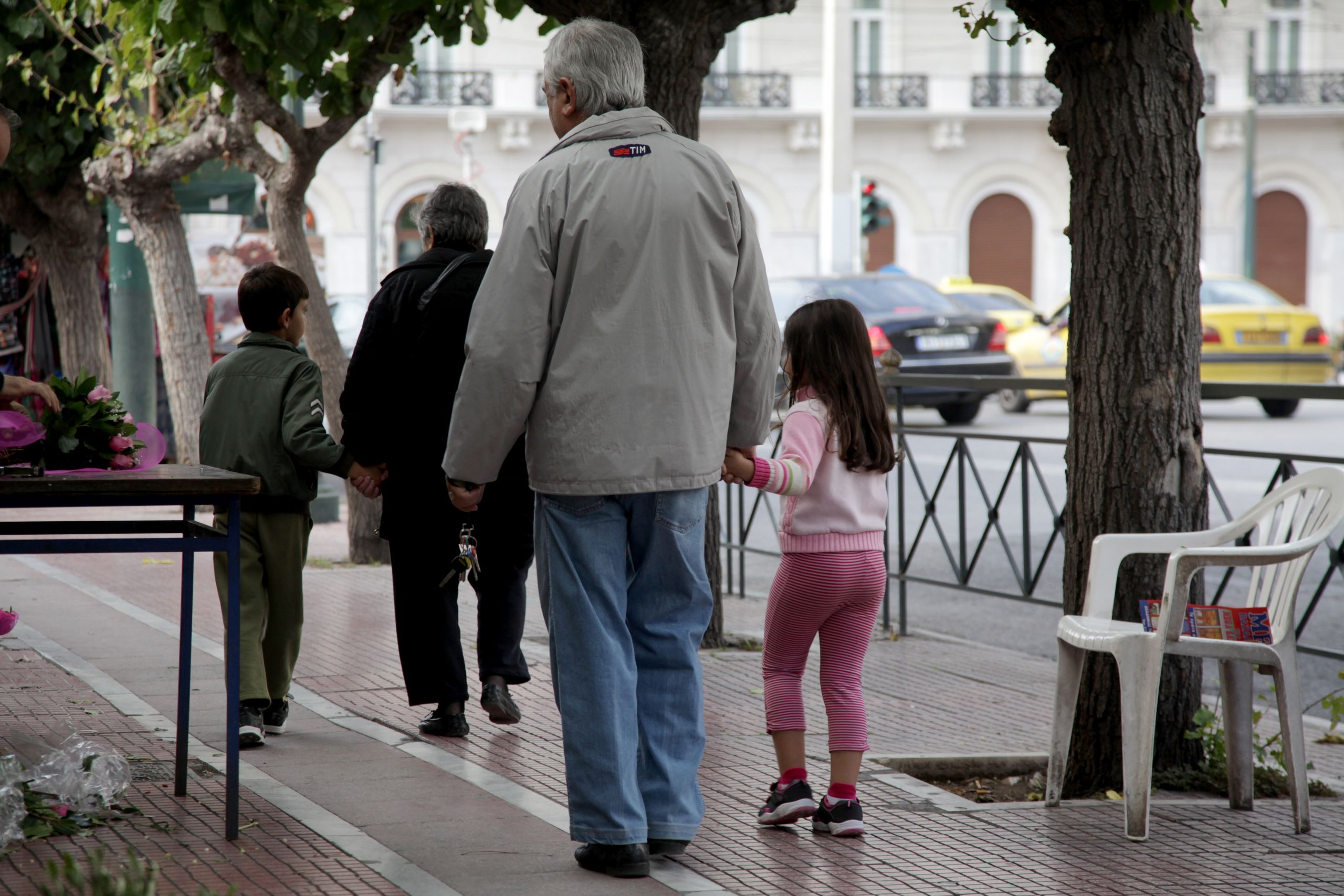ΟΠΕΚΑ επίδομα παιδιού 2021: Ποιοι θα δουν την Πέμπτη αυξήσεις