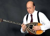 Πέθανε ο δεξιοτέχνης του μπουζουκιού Βαγγέλης Λιόλιος