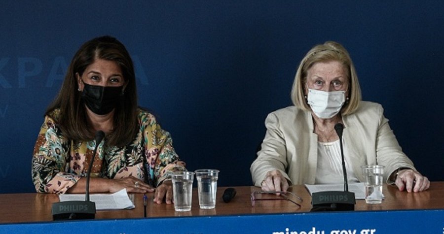 Εμβολιασμός μαθητών: Θεοδωρίδου και Παπαευαγγέλου απάντησαν σε ερωτήσεις παιδιών και γονέων
