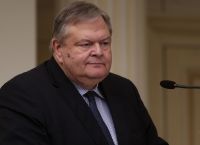 Βενιζέλος: Παρέμβαση υπέρ του Αρχιεπισκόπου Ελπιδοφόρου