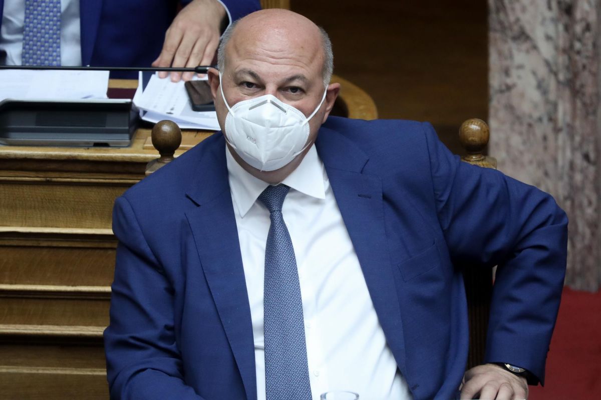 Τσιάρας: Αυστηρότερες ποινές για σεξουαλική κακοκοποίηση και γυναικοκτονίες