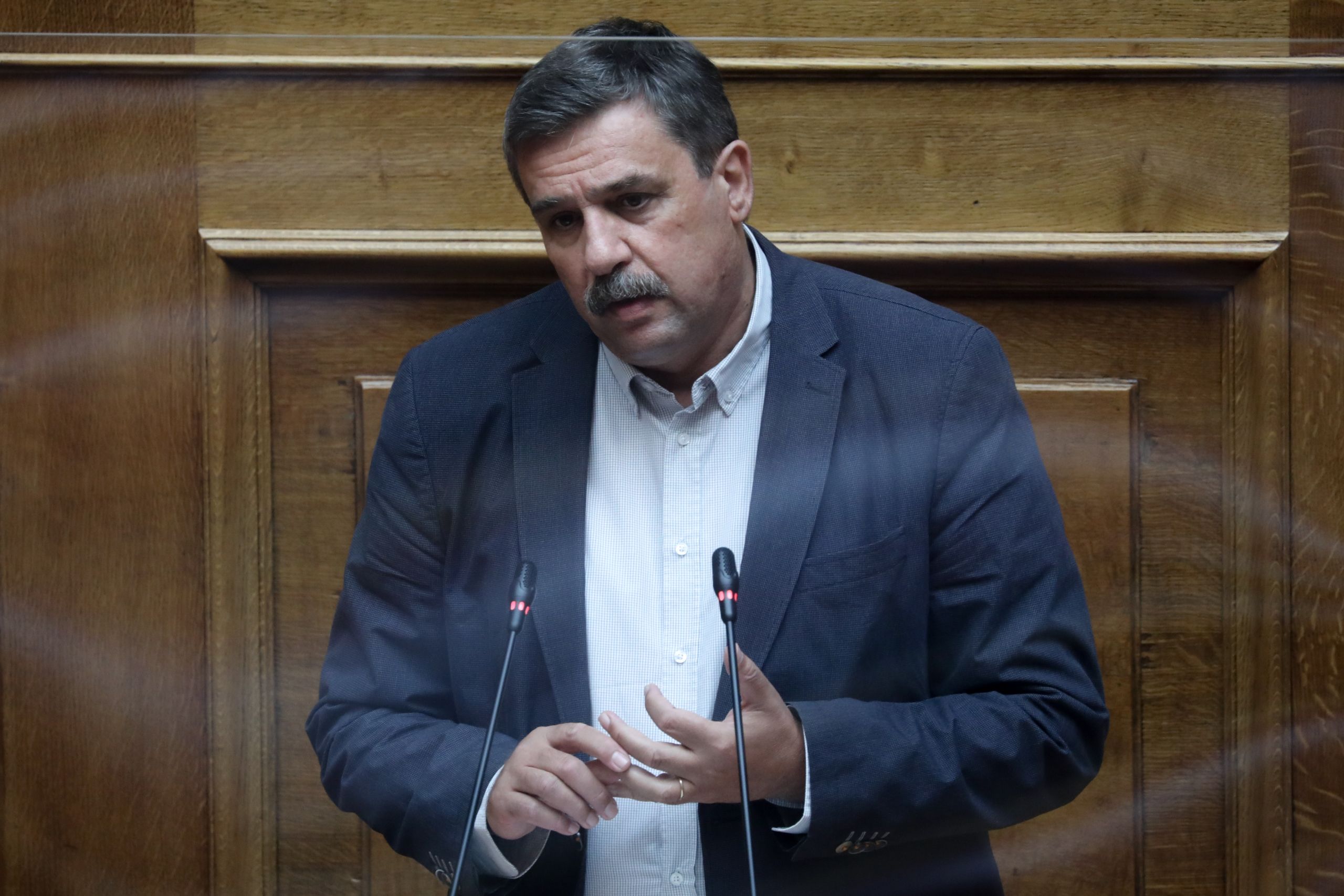 Ξανθός: “Η Κυβέρνηση διαστρεβλώνει την θέση του ΣΥΡΙΖΑ για τους συμβασιούχους”