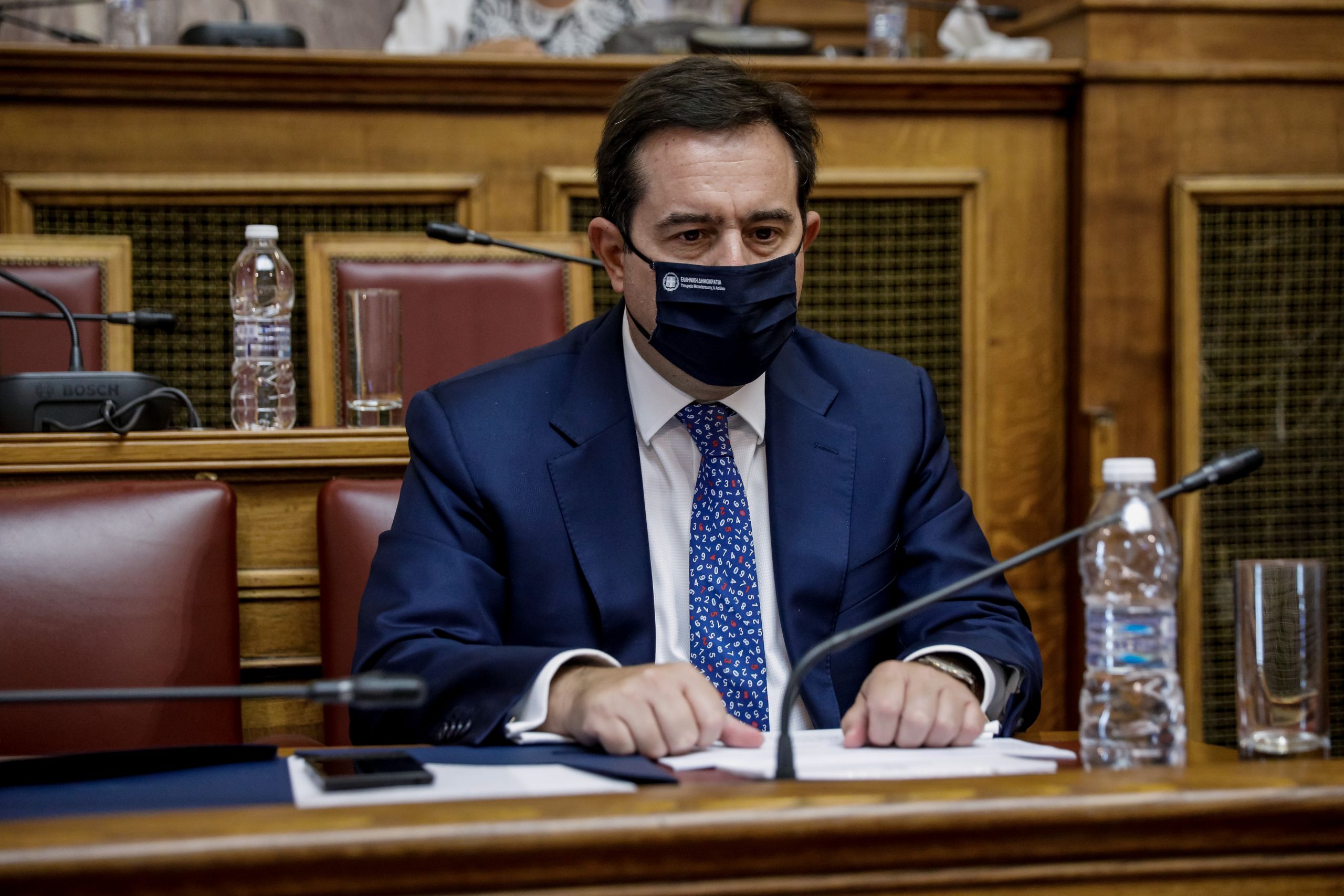 Μηταράκης: Τέλος στις απευθείας αναθέσεις στα ΚΥΤ