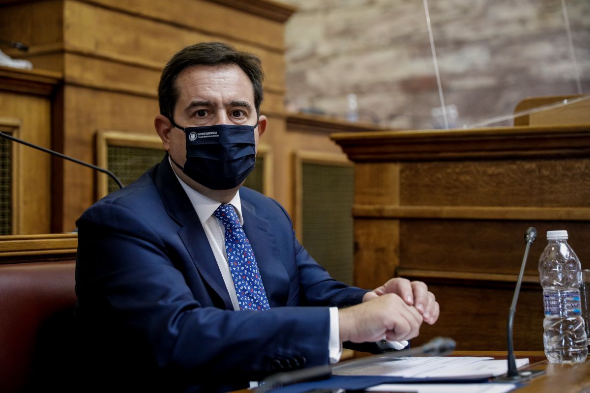 Μηταράκης προσφυγικό: Όσοι λένε όχι στις δομές, λένε ναι στις ροές