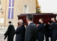 Μίκης Θεοδωράκης: Το μνήμα που είχε εγκρίνει από το 2009