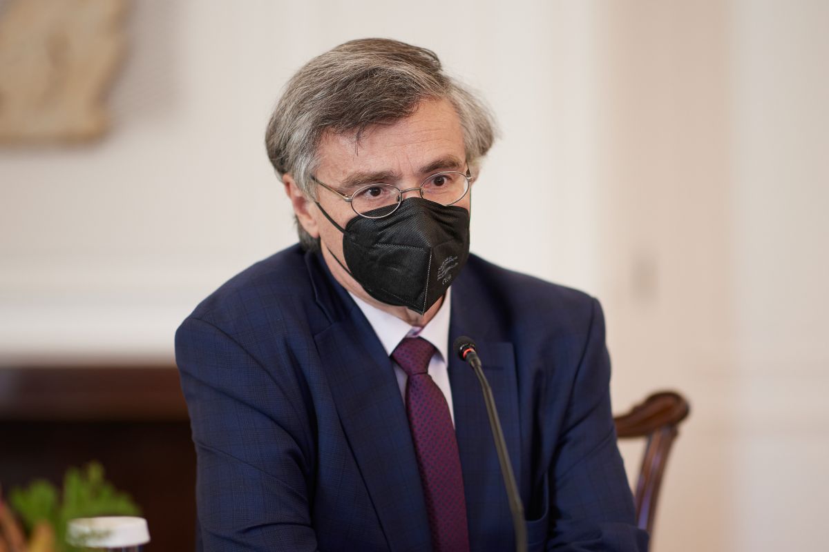Τσιόδρας: Γιατί εμβολίασα και τα τρία παιδιά μου