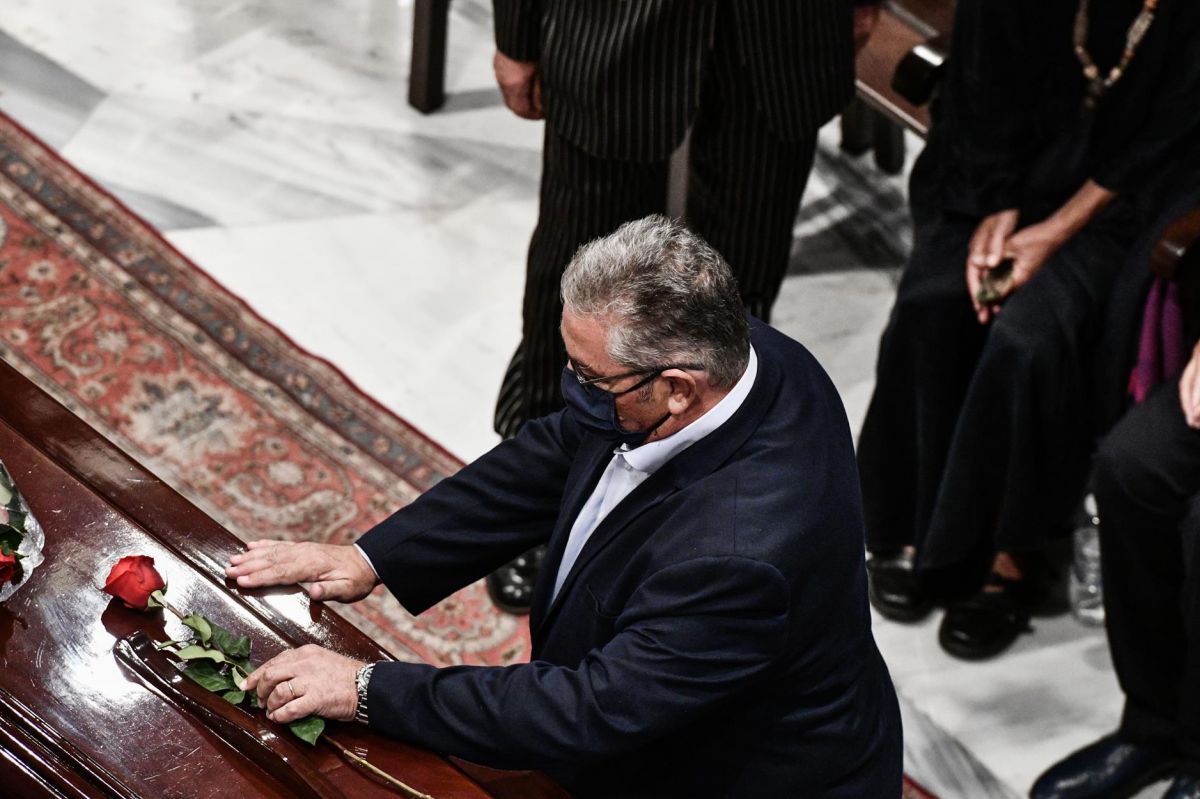 Κουτσούμπας για Μίκη Θεοδωράκη: Το έργο σου έκανε θρύψαλα τον μύθο, ότι η δέσμευση καταστρέφει την τέχνη