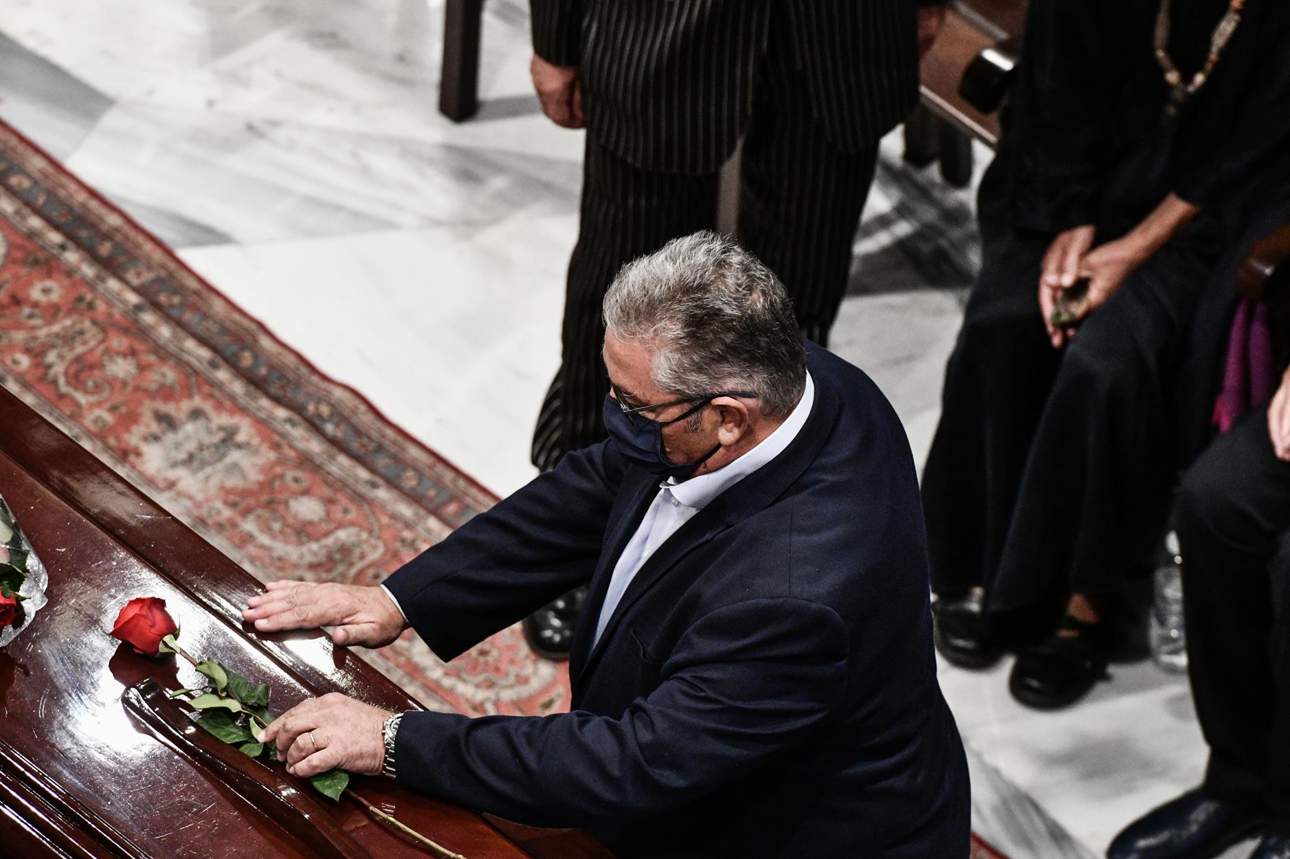 Κουτσούμπας για Μίκη Θεοδωράκη: Το έργο σου έκανε θρύψαλα τον μύθο, ότι η δέσμευση καταστρέφει την τέχνη