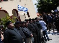 Μίκης Θεοδωράκης κηδεία: «Τον αντρειωμένο μην τον κλαις…» – H Κρήτη τον αποχαιρέτισε με το σπουδαίο ριζίτικο