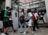 Κορωνοϊός: Τα σχολεία στην εποχή της πανδημίας – Τελικά πόσο προστατεύει η χρήση μάσκας στις τάξεις