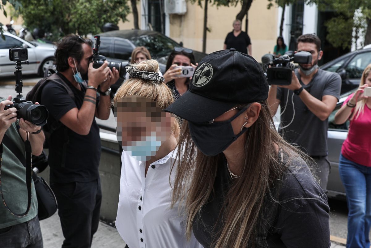 Υπόθεση κοκαΐνης: Προφυλακίστηκαν η Έλενα Πολυχρονοπούλου και ο σύντροφος της