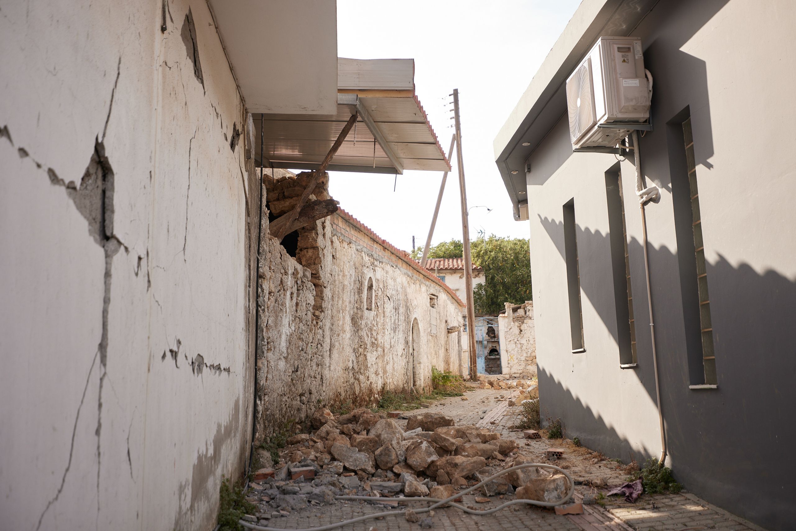 Σεισμός στην Κρήτη: 359 μη κατοικήσιμα κτήρια μετά τις πρώτες αυτοψίες