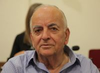 Πέθανε ο Γιάννης Θεωνάς