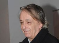 Ανδρέας Μικρούτσικος: Διασωληνωμένος στην εντατική