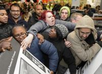 Black Friday: Μεγάλες ελλείψεις στην αγορά – Καμπανάκι για άδεια ράφια Black Friday: Μεγάλες ελλείψεις στην αγορά – Καμπανάκι για άδεια ράφια