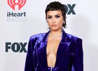 Demi Lovato: Δηλώνει πως οι εξωγήινοι της άλλαξαν τη ζωή Demi Lovato: Δηλώνει πως οι εξωγήινοι της άλλαξαν τη ζωή