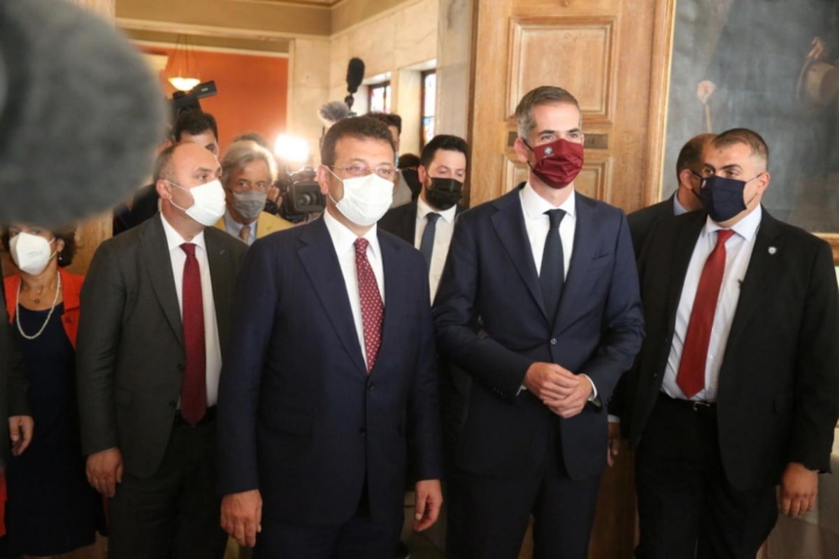 Ιμάμογλου: Συναντήθηκε με τον Κώστα Μπακογιάννη
