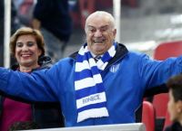 Θρήνος στο ελληνικό ποδόσφαιρο: Πέθανε ο «Εθνικάρας» Θρήνος στο ελληνικό ποδόσφαιρο: Πέθανε ο «Εθνικάρας»