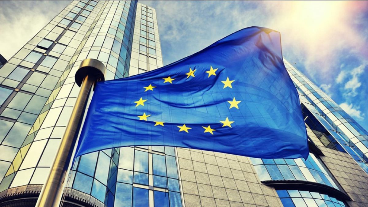 Reuters: Σχέδιο της ΕΕ για ευρωστρατό μέχρι το 2025