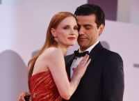 Oscar Isaac – Jessica Chastain: Οι τρυφερές στιγμές στο κόκκινο χαλί Oscar Isaac – Jessica Chastain: Οι τρυφερές στιγμές στο κόκκινο χαλί