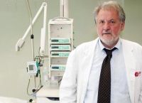 Καπραβέλος: Το τέταρτο κύμα είναι μπροστά μας Καπραβέλος: Το τέταρτο κύμα είναι μπροστά μας