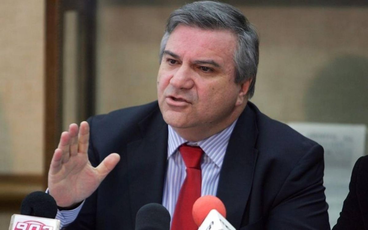 Χάρης Καστανίδης: Υποψήφιος για την ηγεσία του ΚΙΝΑΛ