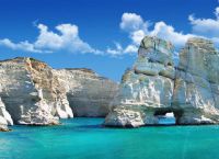 Μήλος: Ψηφίστηκε ως το καλύτερο νησί του κόσμου και της Ευρώπης