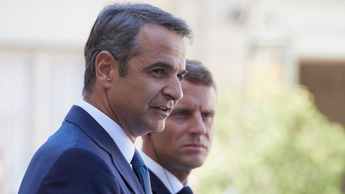 Μητσοτάκης στο Παρίσι: Ανακοινώνει γιγαντιαία αμυντική συμφωνία με τη Γαλλία