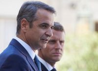 Μητσοτάκης στο Παρίσι: Ανακοινώνει γιγαντιαία αμυντική συμφωνία με τη Γαλλία Μητσοτάκης στο Παρίσι: Ανακοινώνει γιγαντιαία αμυντική συμφωνία με τη Γαλλία