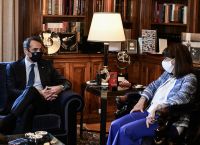 Μητσοτάκης σε Σακελλαροπούλου: Τα σημαντικά τρία σημεία από την αμυντική συμφωνία με τη Γαλλία