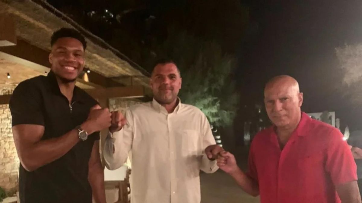 Δημήτρης Παπανικολάου: Ανακοίνωσε ότι έχει σύνδρομο Άσπεργκερ