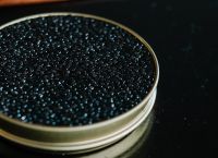 Και η Σταχτοπούτα έτρωγε χαβιάρι