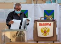 Ρωσία: Κλείνουν οι κάλπες των βουλευτικών εκλογών Ρωσία: Κλείνουν οι κάλπες των βουλευτικών εκλογών