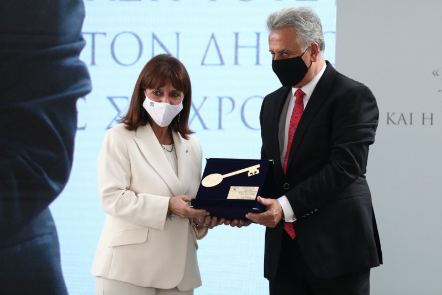 Κατερίνα Σακελλαροπούλου: Aνακηρύχθηκε επίτιμη δημότης Ερμιονίδας