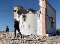 Σεισμός στην Κρήτη: Συγκλονιστικό βίντεο – Η στιγμή απεγκλωβισμού τραυματία στο Αρκαλοχώρι