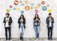 Social Media: Σχεδόν 10 στους 10 νέους ενεργοί στα μέσα κοινωνικής δικτύωσης Social Media: Σχεδόν 10 στους 10 νέους ενεργοί στα μέσα κοινωνικής δικτύωσης