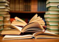 Πανδημία: Το έριξαν στο διάβασμα οι Γερμανοί