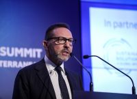 Γιάννης Στουρνάρας: “Έρχεται” δεκαετία με υψηλούς ρυθμούς ανάπτυξης Γιάννης Στουρνάρας: “Έρχεται” δεκαετία με υψηλούς ρυθμούς ανάπτυξης