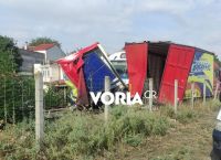 Θεσσαλονίκη: Τρένο συγκρούστηκε με φορτηγό Θεσσαλονίκη: Τρένο συγκρούστηκε με φορτηγό