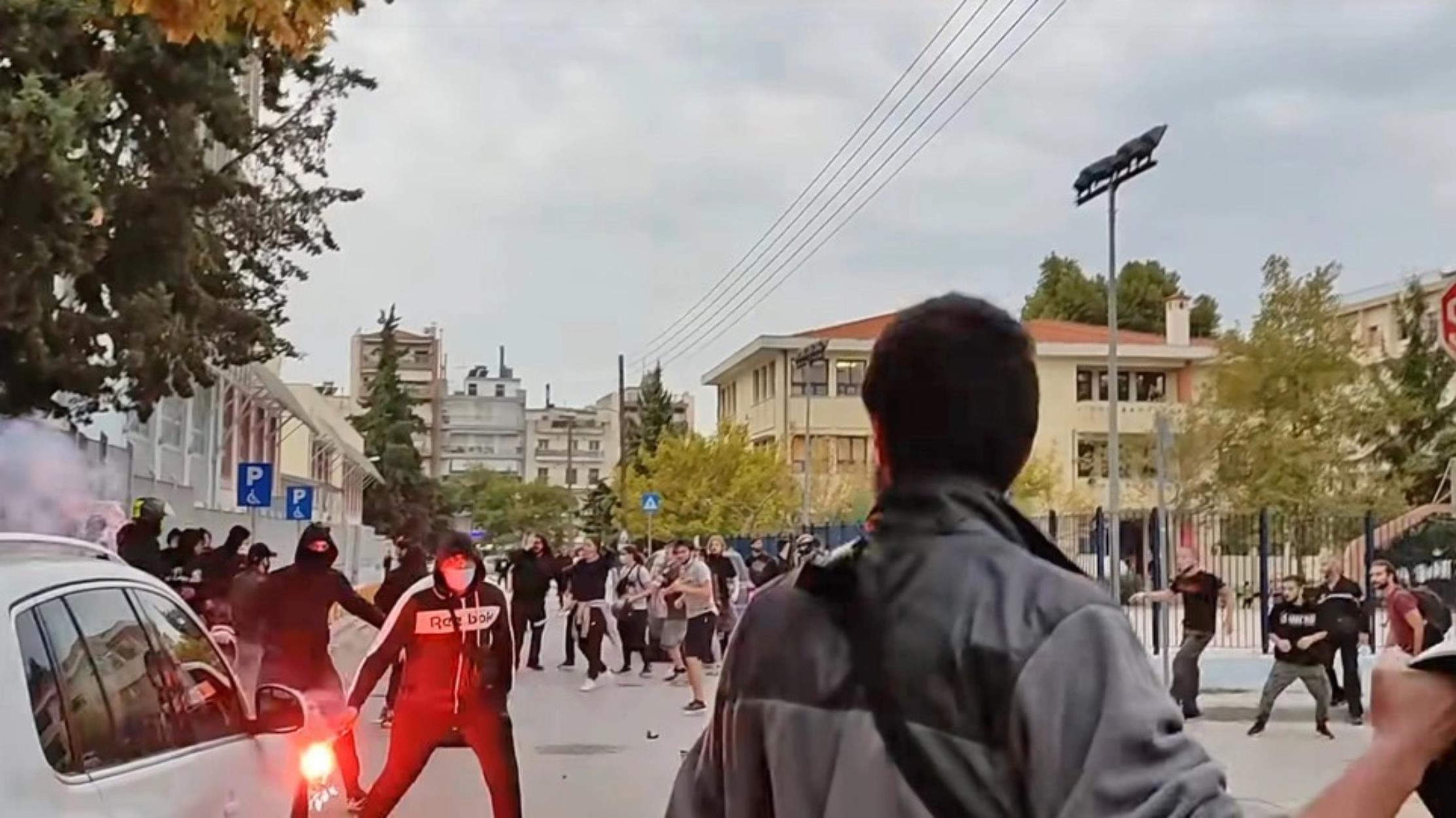 Θεσσαλονίκη: Καταδικάστηκε 18χρονος για τα επεισόδια έξω από το γήπεδο της Τούμπας