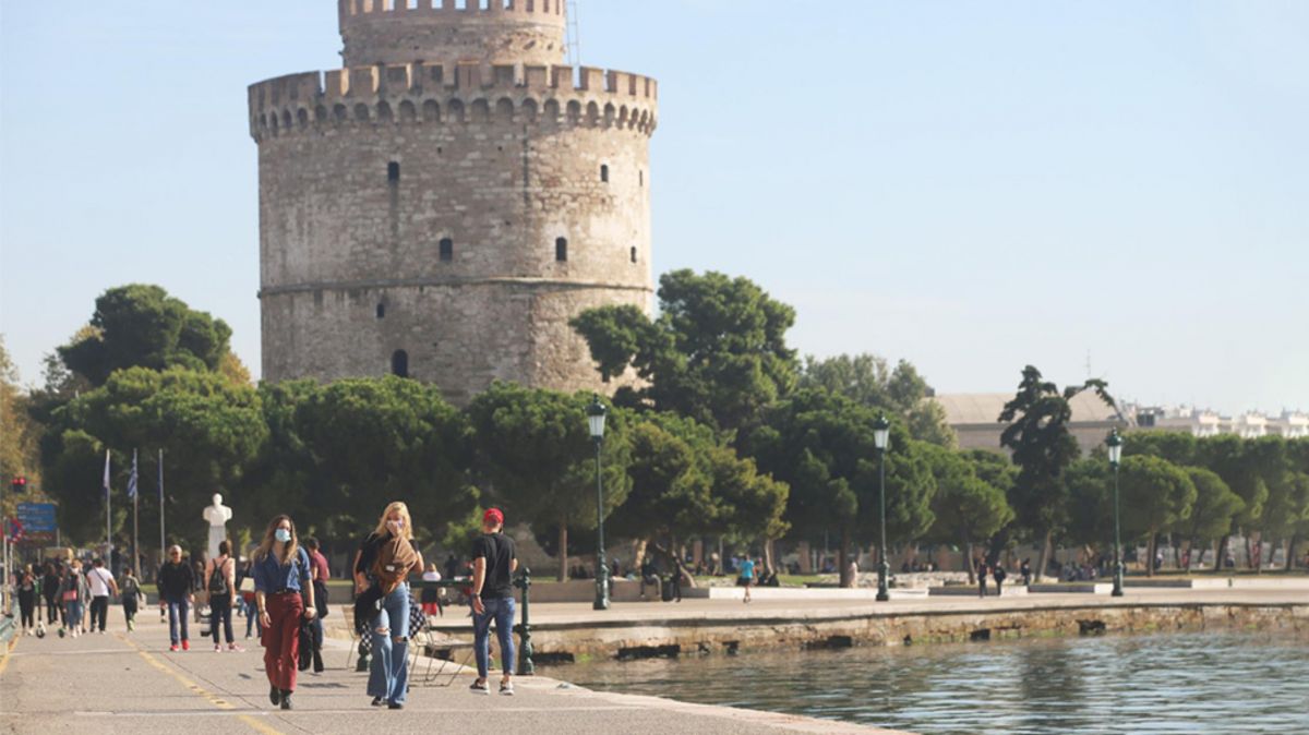 Κρούσματα σήμερα 02/10: Ανησυχία από την έξαρση του κορωνοϊού στη Θεσσαλονίκη 