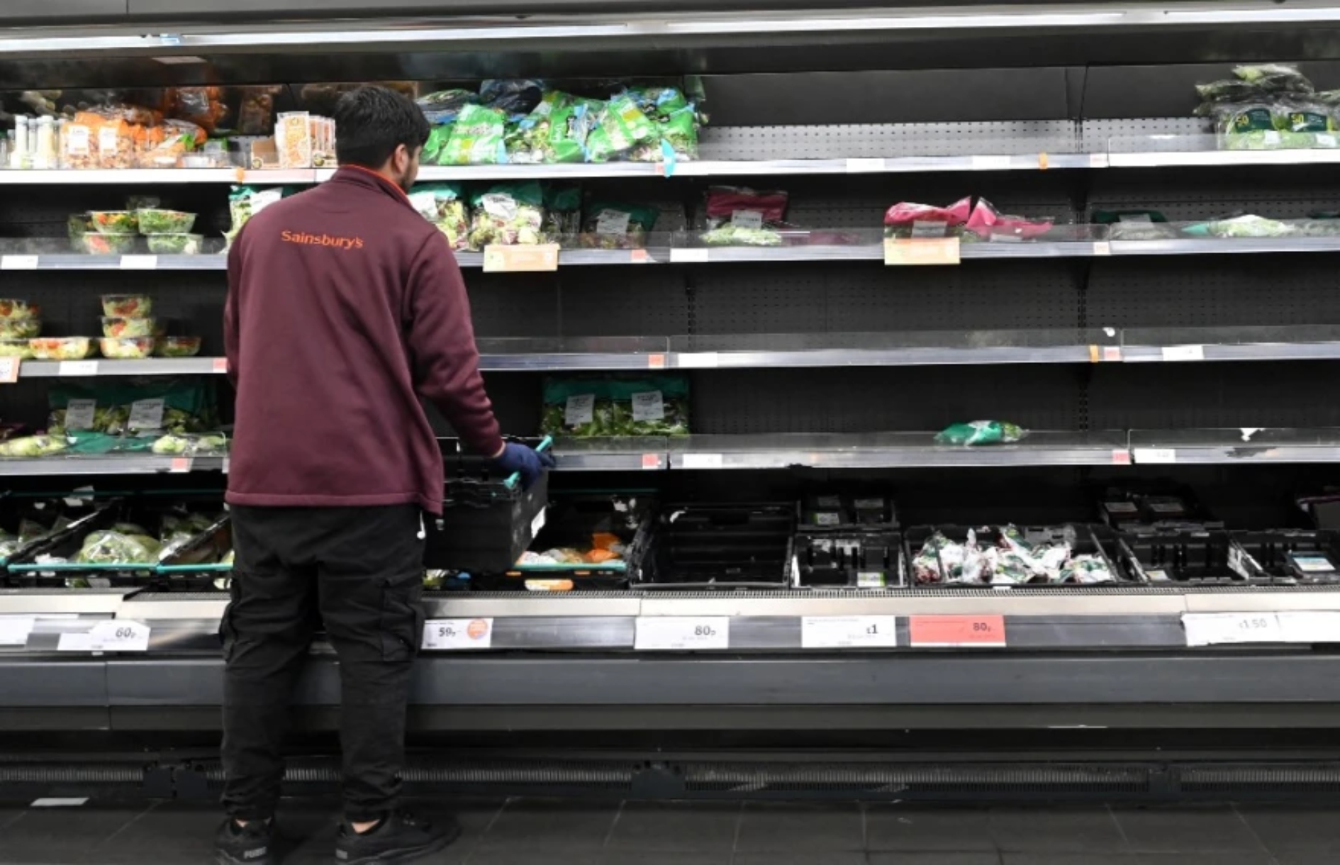 Βρετανία: Άδεια ράφια και ελλείψεις προϊόντων