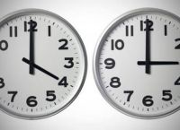 Αλλαγή ώρας 2021: Τα ξημερώματα της Κυριακής οι δείκτες των ρολογιών γυρίζουν μια ώρα πίσω