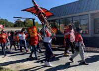 ΗΠΑ: Οι εργαζόμενοι στα McDonald’s απεργούν ξανά με αφορμή σκάνδαλο σεξουαλικής παρενόχλησης ΗΠΑ: Οι εργαζόμενοι στα McDonald’s απεργούν ξανά με αφορμή σκάνδαλο σεξουαλικής παρενόχλησης