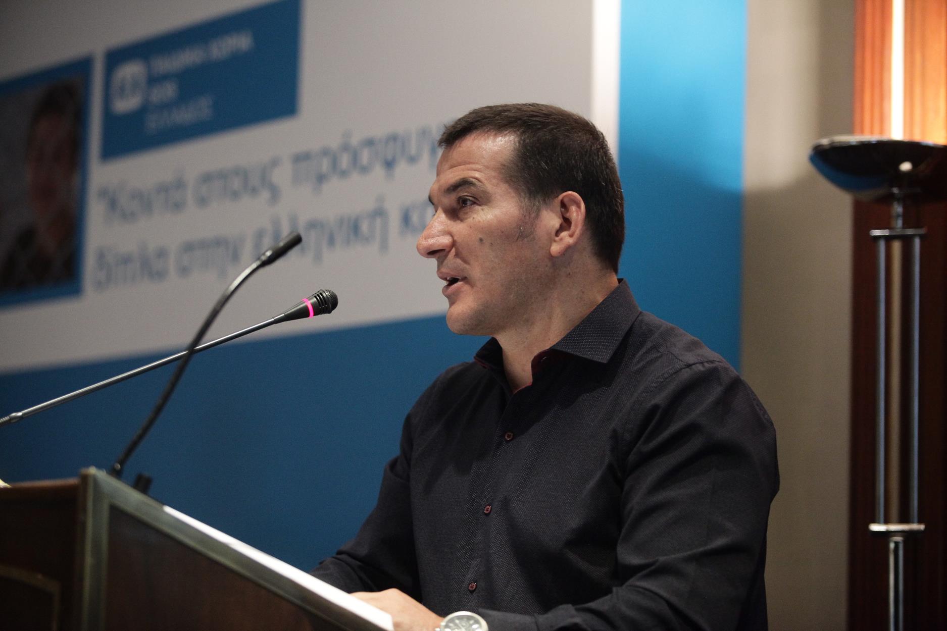 Πύρρος Δήμας: Πέθανε η μητέρα του