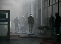 Φωτιά τώρα σε κτίριο τράπεζας στην οδό Σταδίου