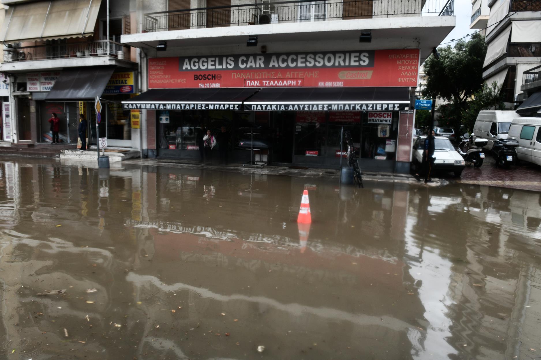 Κλειστά σχολεία σήμερα: Ποια θα κλείσουν στην Αττική λόγω της κακοκαιρίας