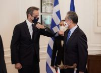 Ελλάδα Κίνα: Προοπτικές περαιτέρω ανάπτυξης των οικονομικών σχέσεων συζήτησαν Μητσοτάκης και Γουανγκ Γι